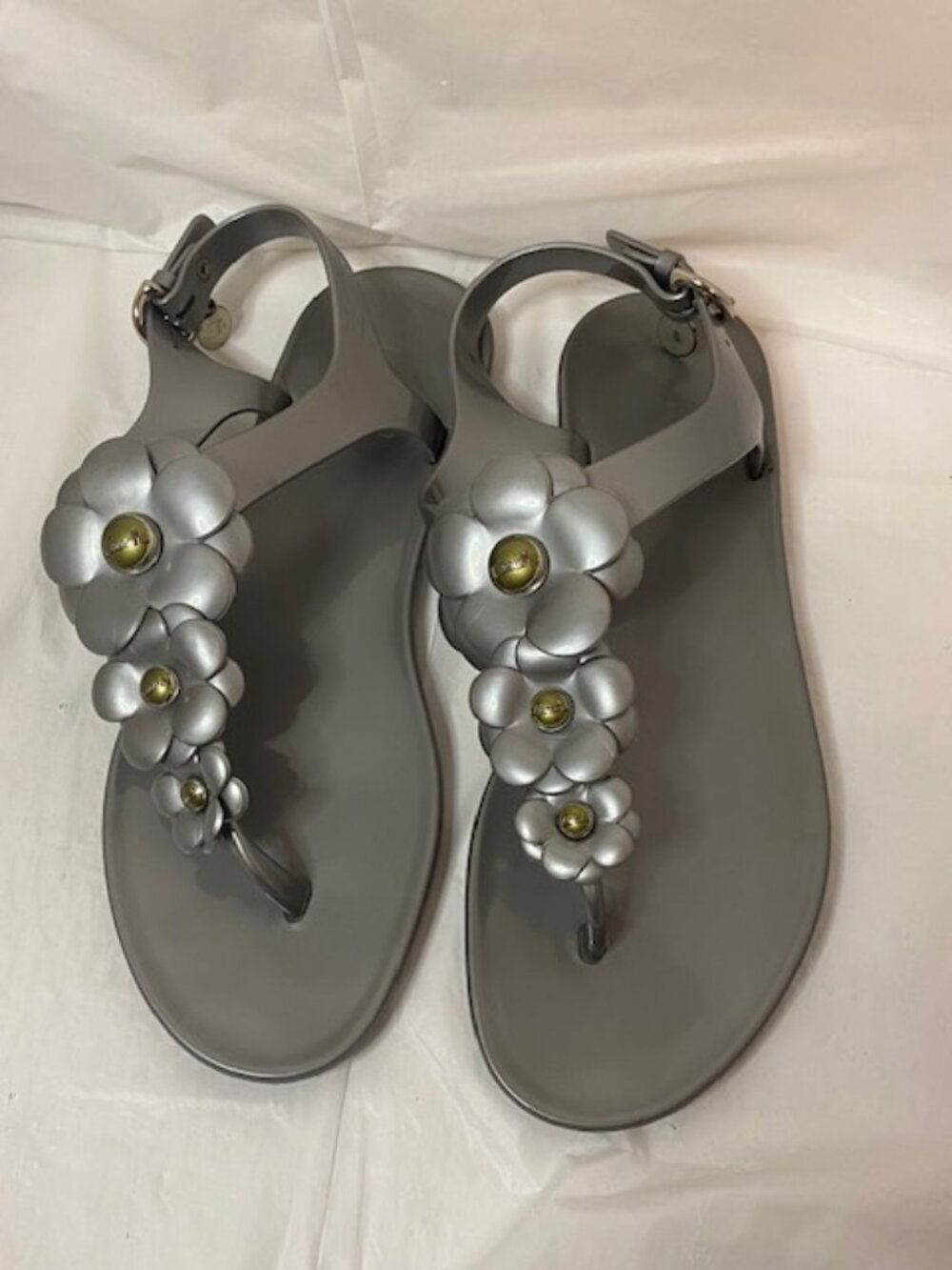 Coach Haylee Silver Gunmetal Flower Jelly Thong Sandals Women's Size 7B